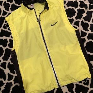 Nike , flash some type of hoodie